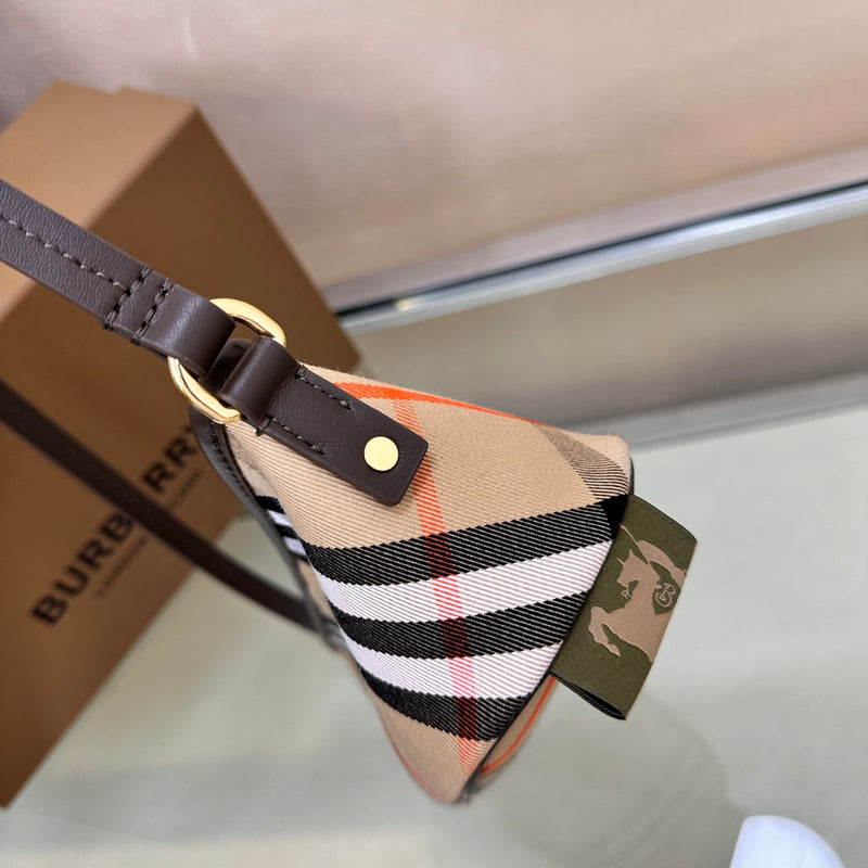 BURBERRY Bag